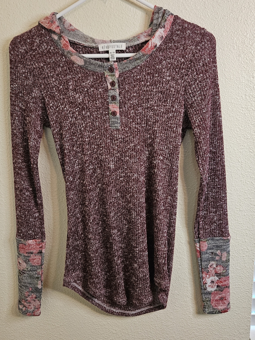 Aeropostale Women's Marled Plum Henley Thermal Top